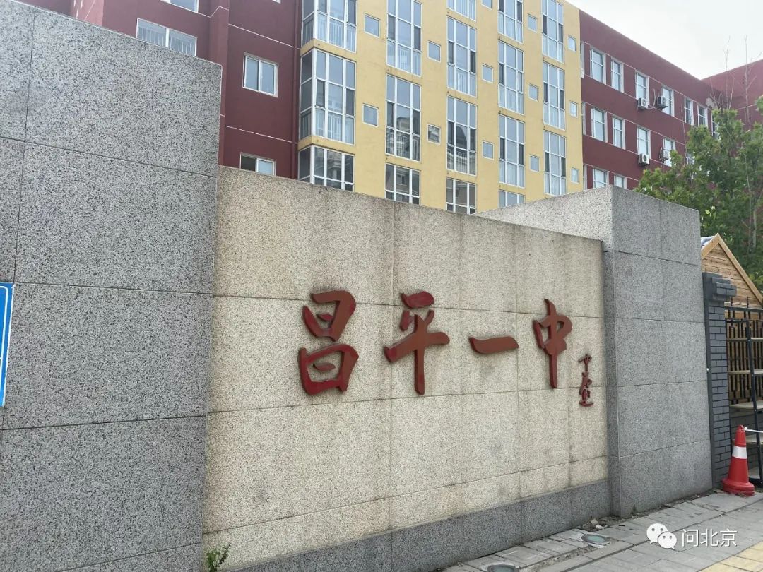 DƬ